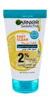 Garnier Skin Active Fast Clear Daily Exfoliating Scrub Face Wash for Acne Prone Skin with Salicylic Acid & Vitamin C, 150ml